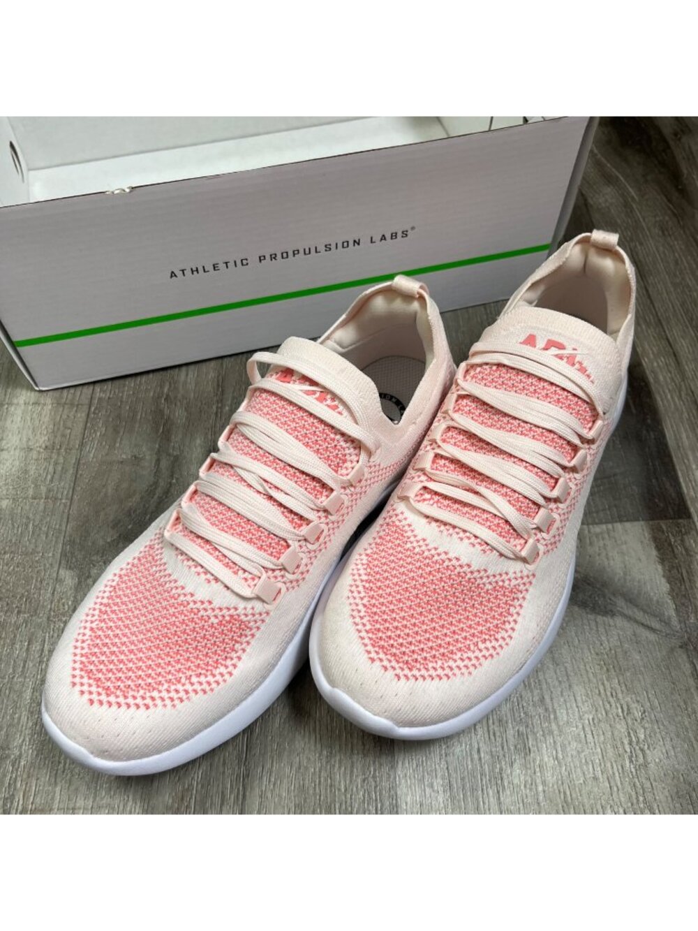 APL Athletic Propulsion Labs Techloom Breeze Running Shoes Cream NWT Size 9